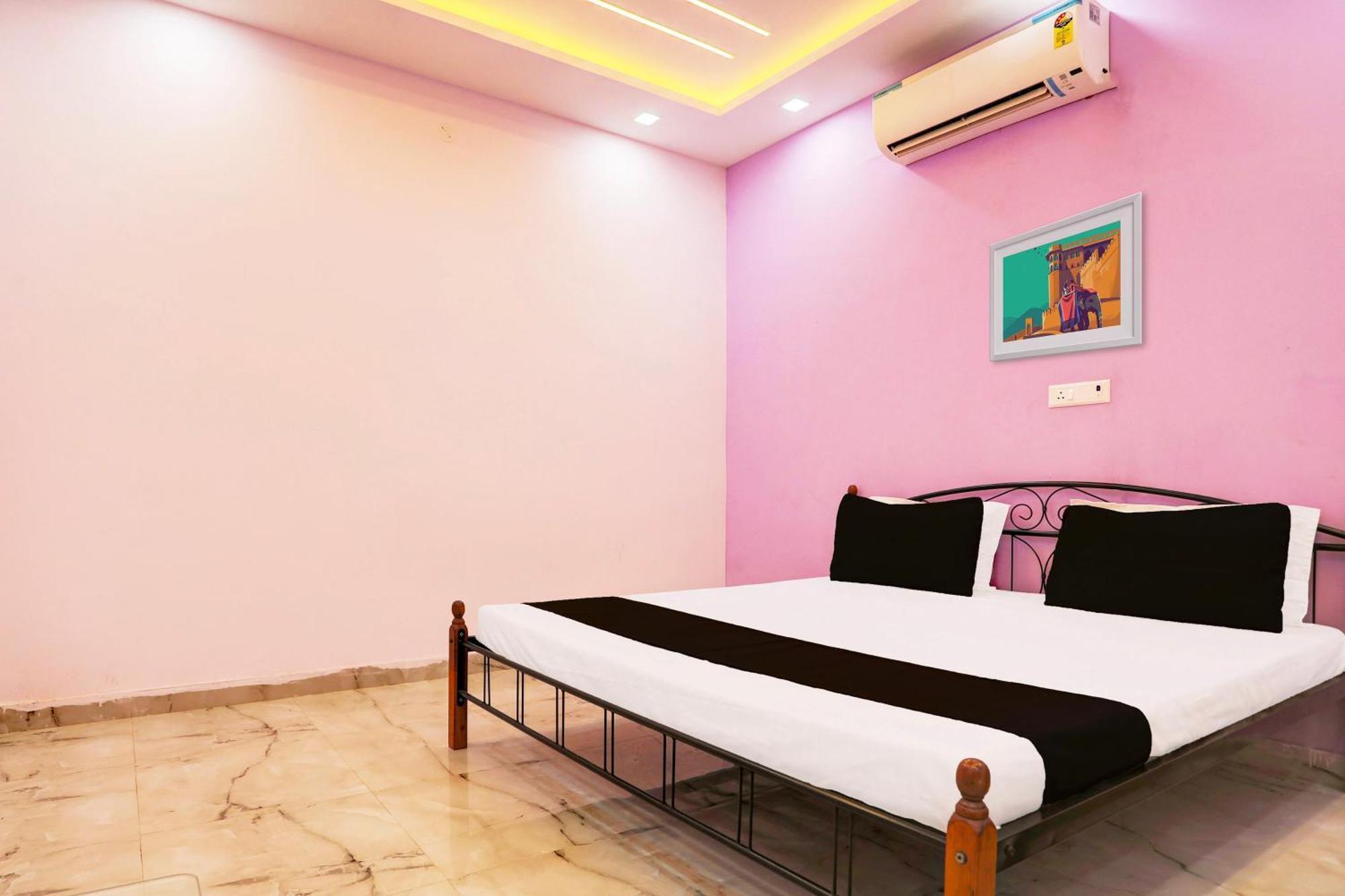 Hotel O Rajendra Palace Канпур Екстериор снимка